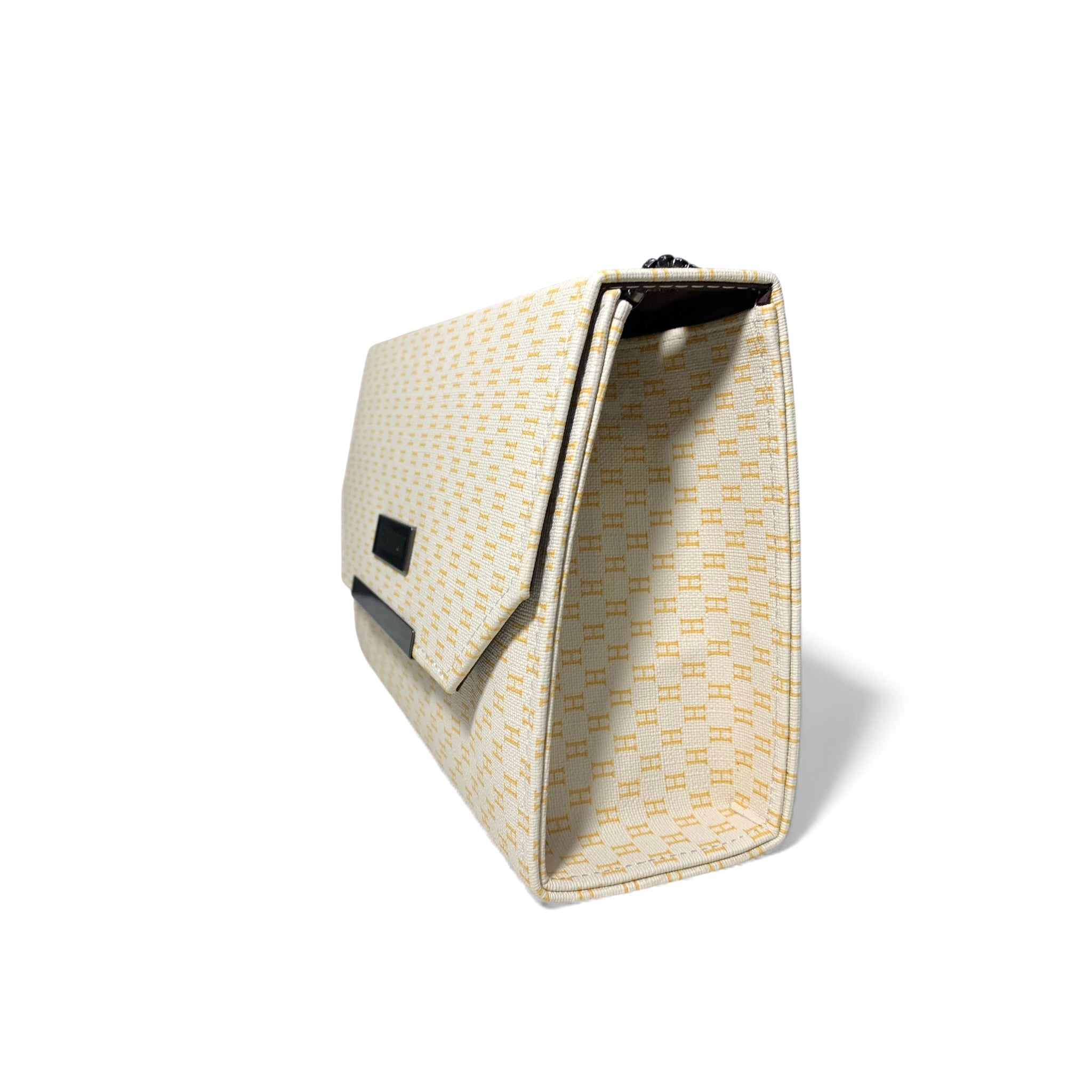 Elegant Beige Chain Bag