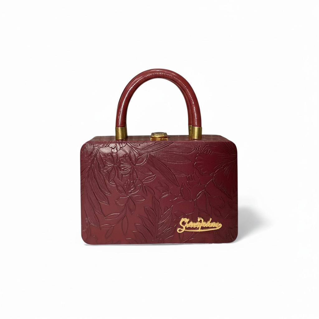 Chic Day-to-Night Chain Handbag